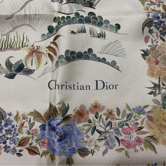 CHRISTIAN DIOR SILK SCARF 39x39 - Picture 1 of 5